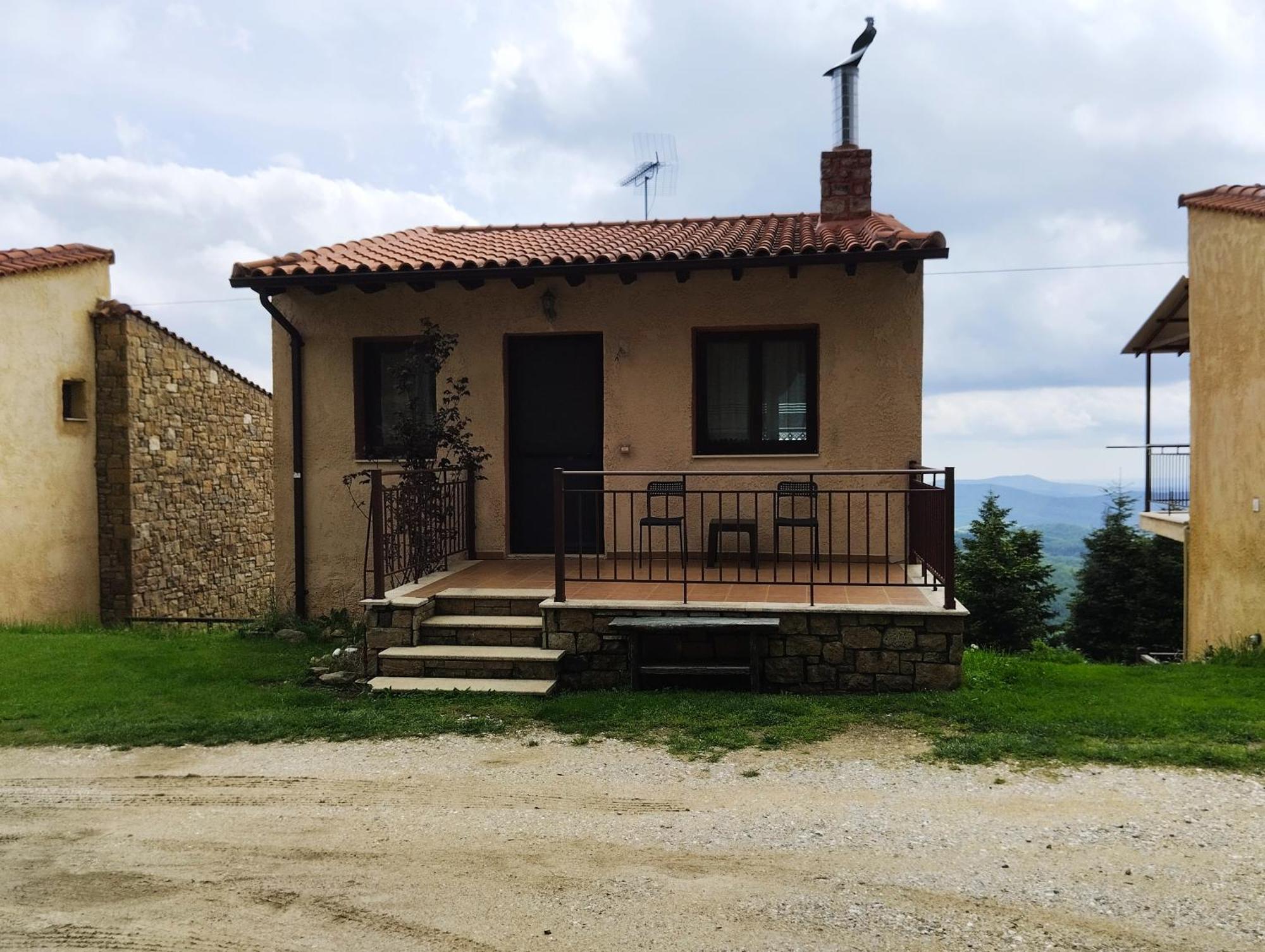 Elatodasos Taxiarkhis  Oda fotoğraf